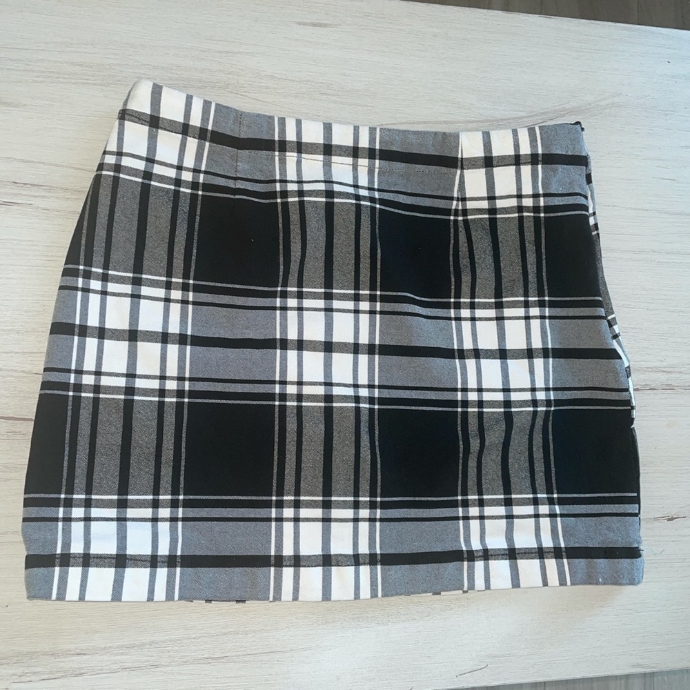Urban Outfitters black and white plaid skirt